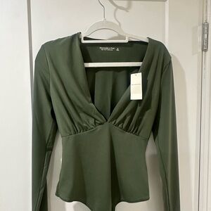 NWT Women's Green Plunge Long Sleeve Bodysuit